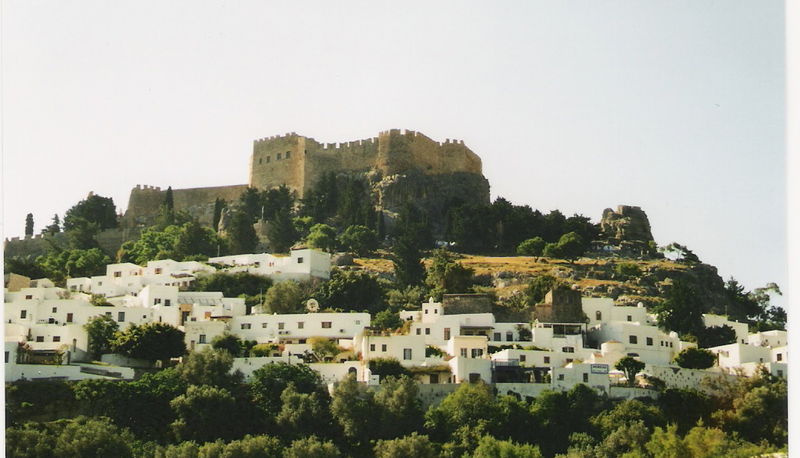 800px-lindos-akropolis